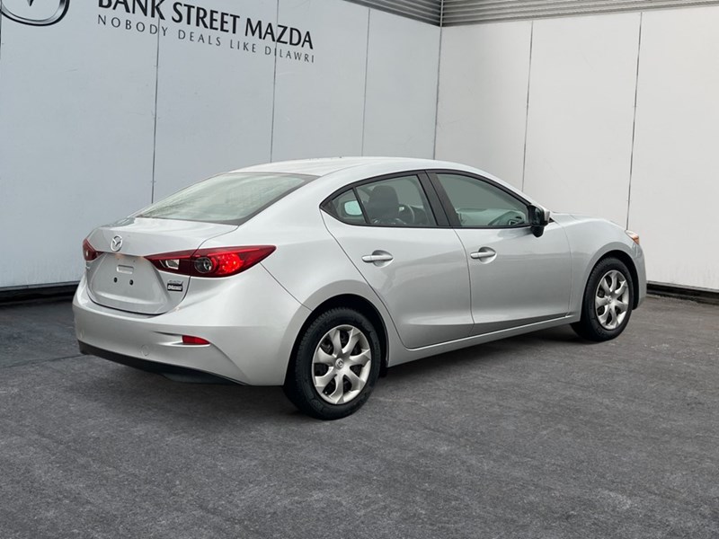 2017  Mazda3 4dr Sdn Auto GX