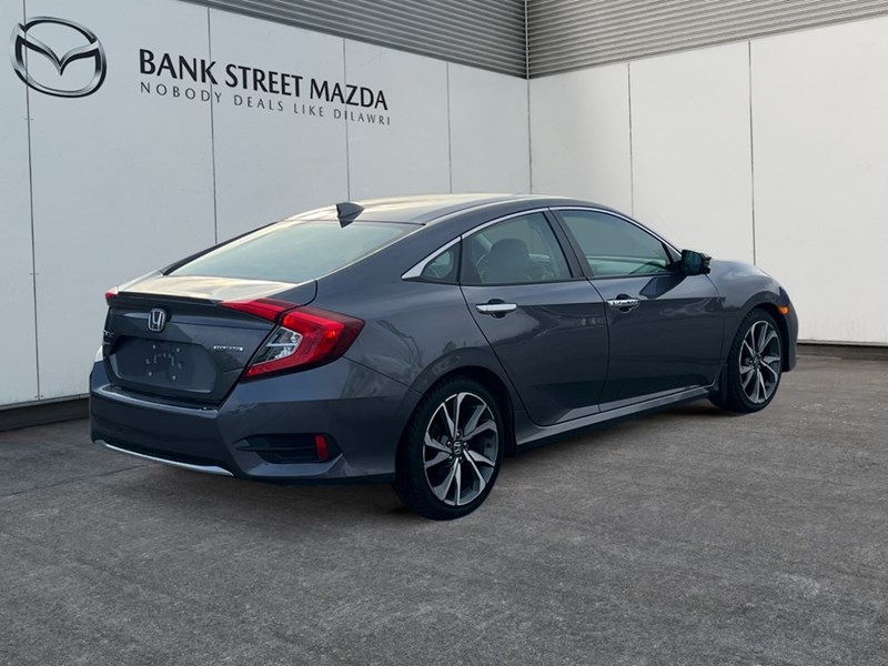 2019 Honda Civic Touring CVT