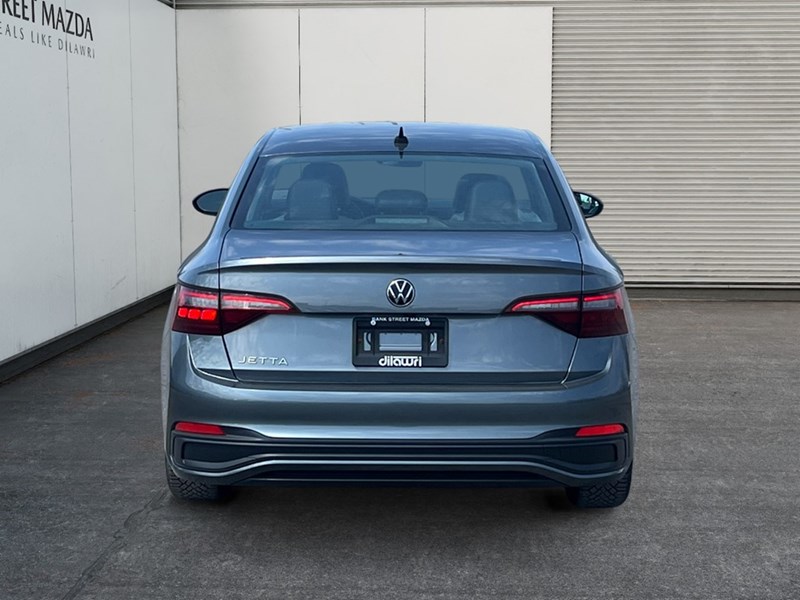 2022 Volkswagen Jetta Comfortline Auto