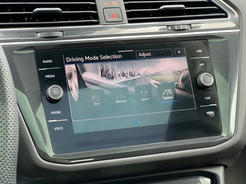 2022 Volkswagen Tiguan Highline R-Line 4MOTION
