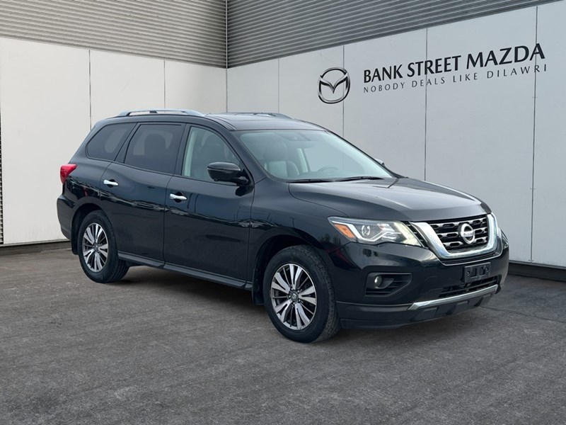 2019 Nissan Pathfinder 4x4 SL Premium