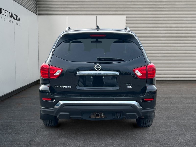 2019 Nissan Pathfinder 4x4 SL Premium