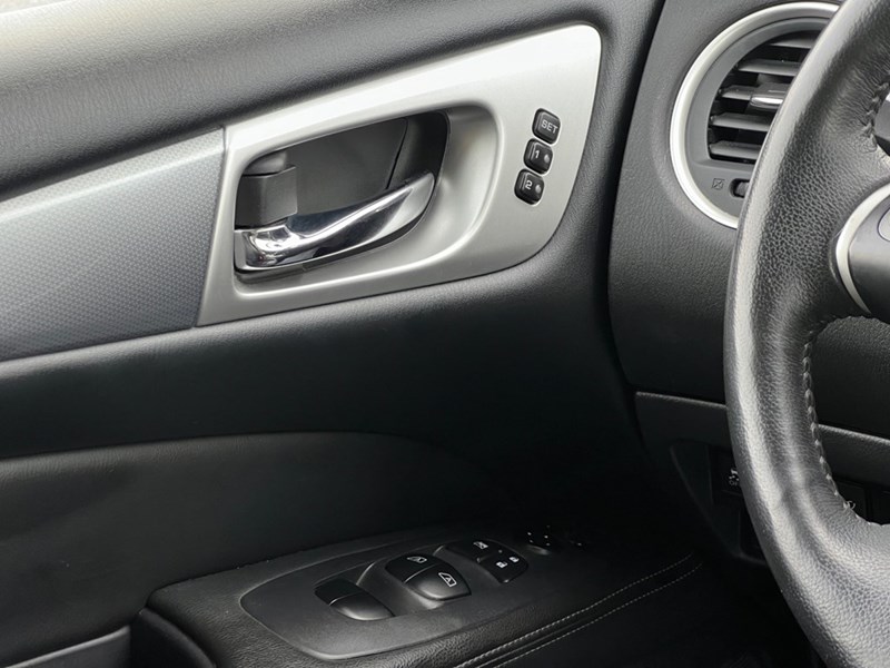 2019 Nissan Pathfinder 4x4 SL Premium