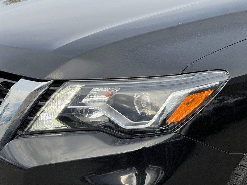 2019 Nissan Pathfinder 4x4 SL Premium