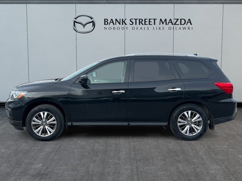 2019 Nissan Pathfinder 4x4 SL Premium