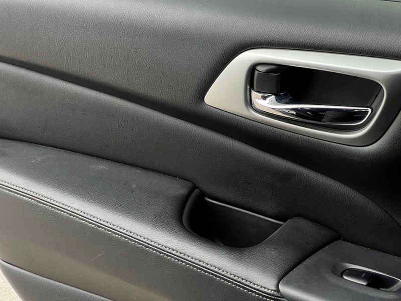 2019 Nissan Pathfinder 4x4 SL Premium