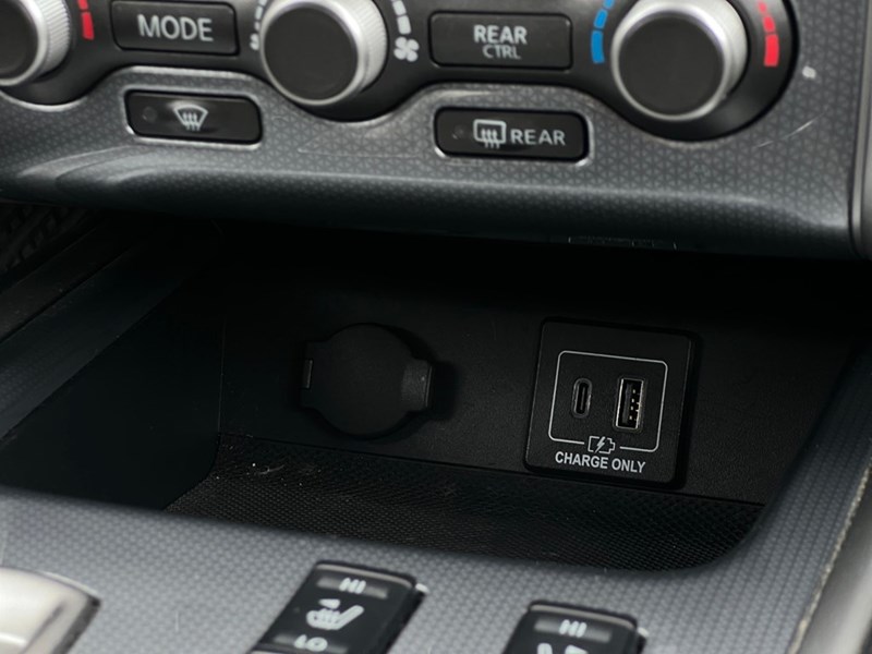 2019 Nissan Pathfinder 4x4 SL Premium