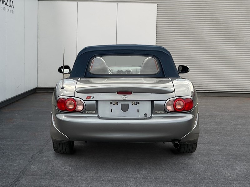 2003 Mazda MX-5 Miata 2dr Conv Manual