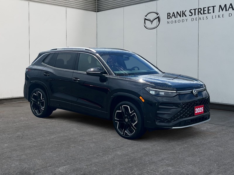 2025 Volkswagen Tiguan Highline R-Line 4MOTION