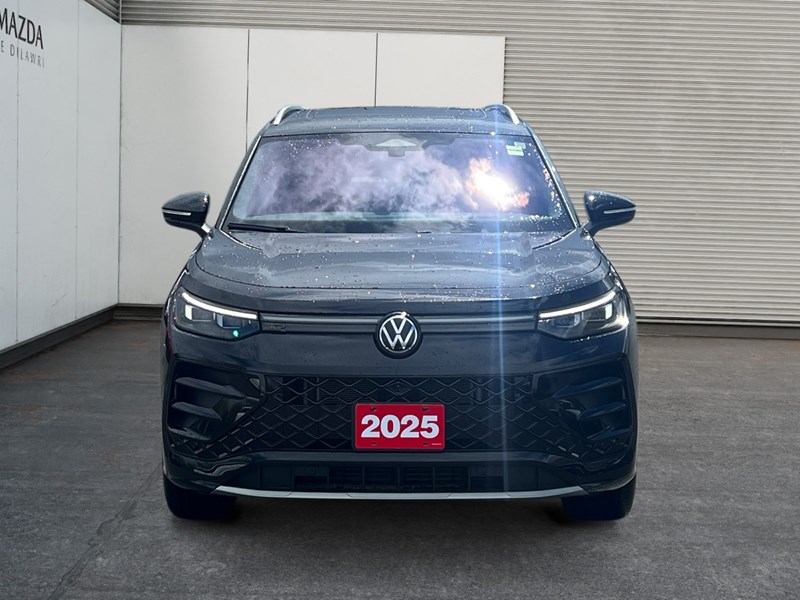 2025 Volkswagen Tiguan Highline R-Line 4MOTION