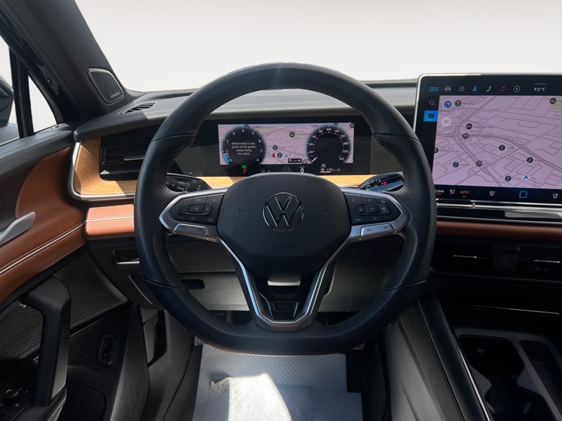 2025 Volkswagen Tiguan Highline R-Line 4MOTION
