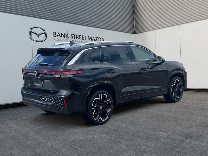 2025 Volkswagen Tiguan Highline R-Line 4MOTION