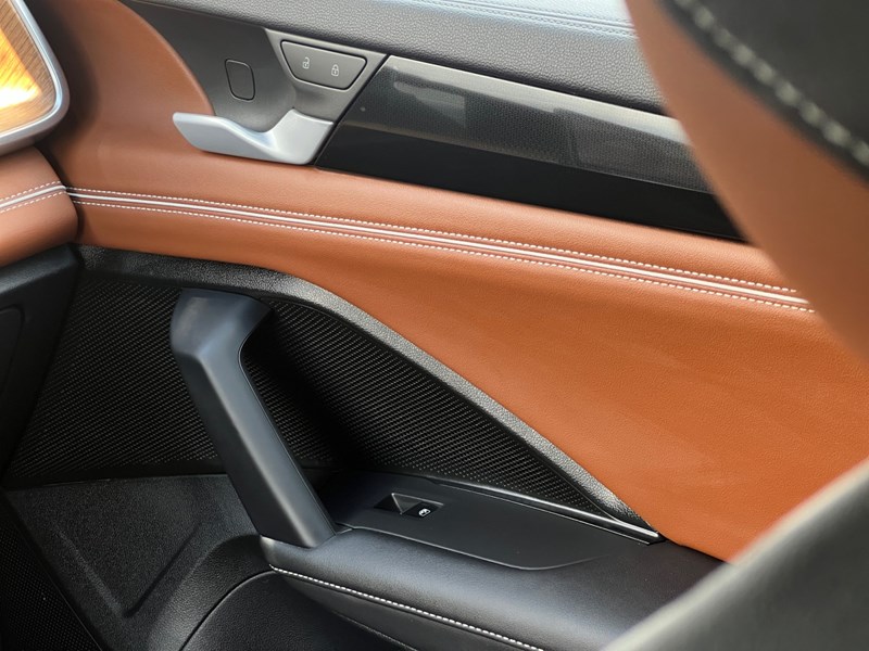 2025 Volkswagen Tiguan Highline R-Line 4MOTION