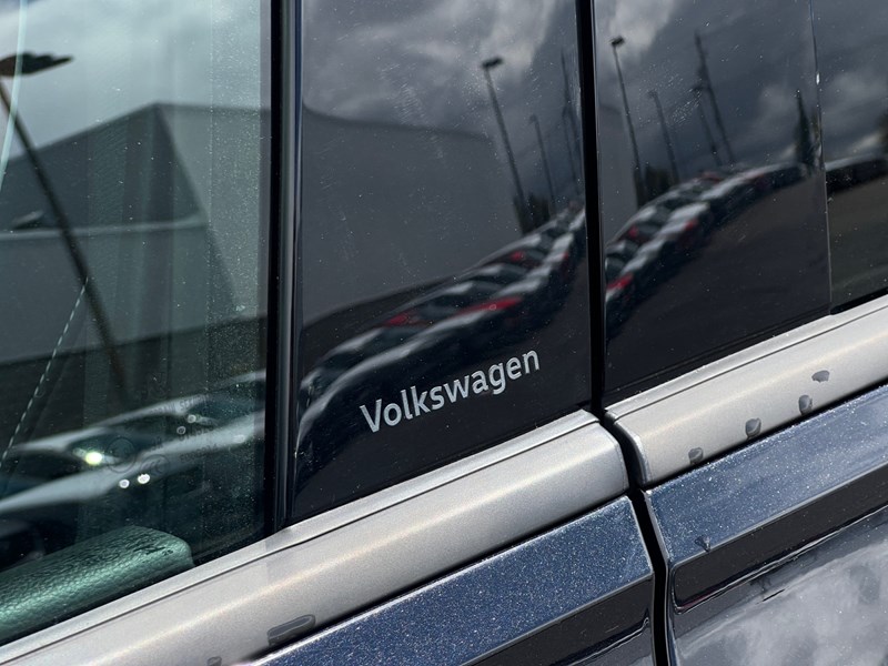 2025 Volkswagen Tiguan Highline R-Line 4MOTION