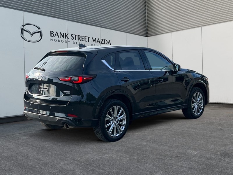 2022 Mazda CX-5 Signature AWD