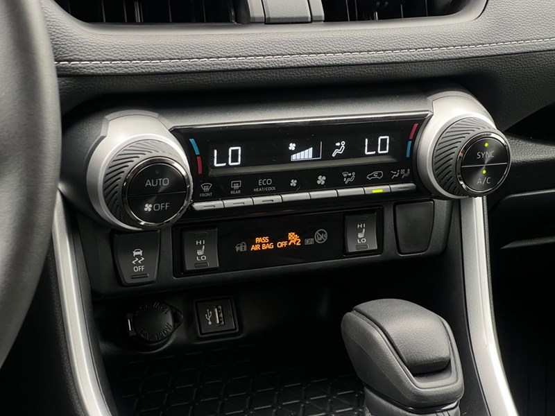 2024 Toyota RAV4 Hybrid Hybrid XLE AWD