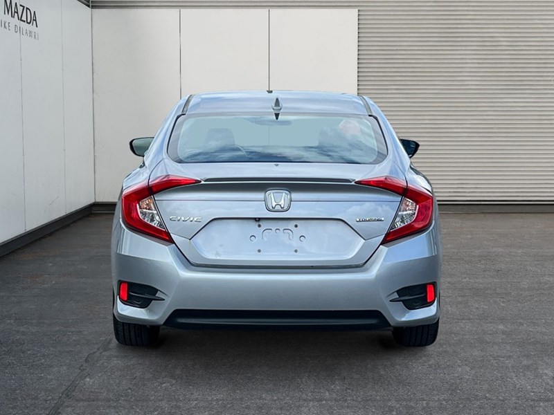 2018 Honda Civic Touring CVT - One owner
