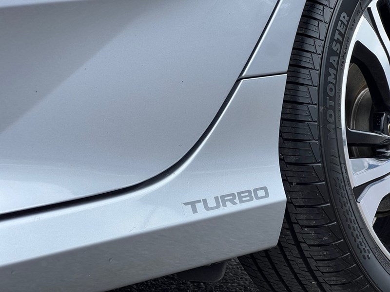 2018 Honda Civic Touring CVT - One owner