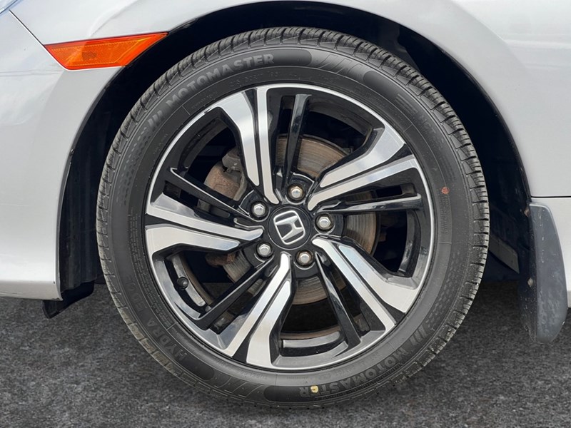 2018 Honda Civic Touring CVT - One owner