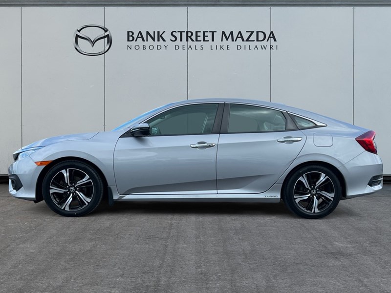 2018 Honda Civic Touring CVT - One owner