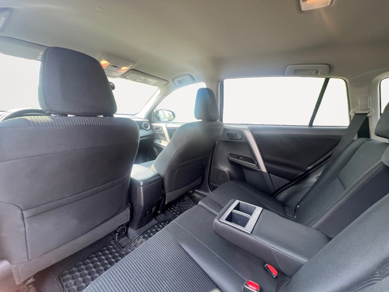 2018 Toyota RAV4 FWD LE