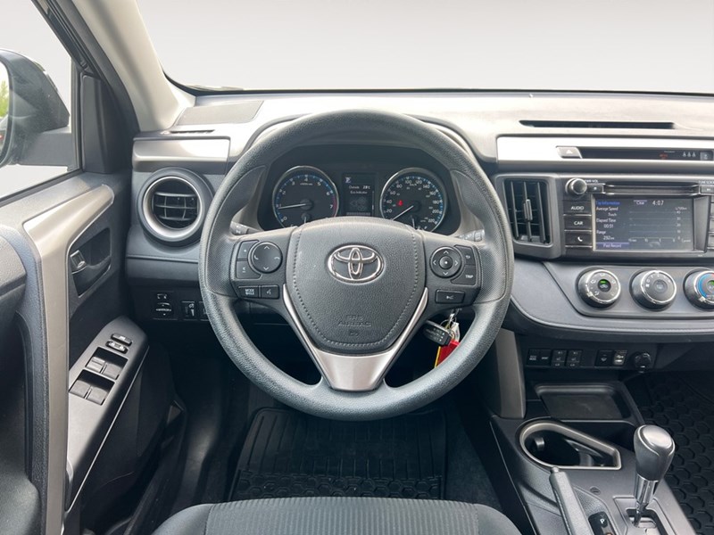 2018 Toyota RAV4 FWD LE