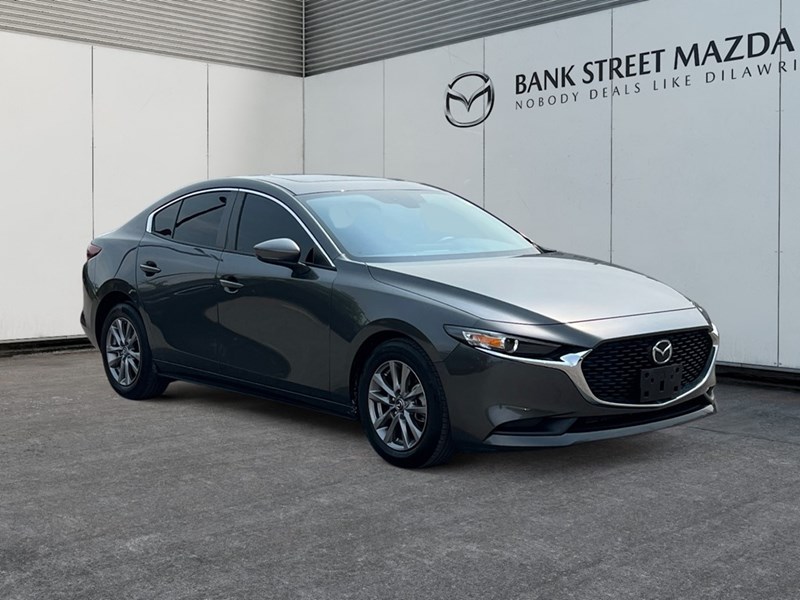 2021  Mazda3 GS Auto - One Owner - Clean CarFax