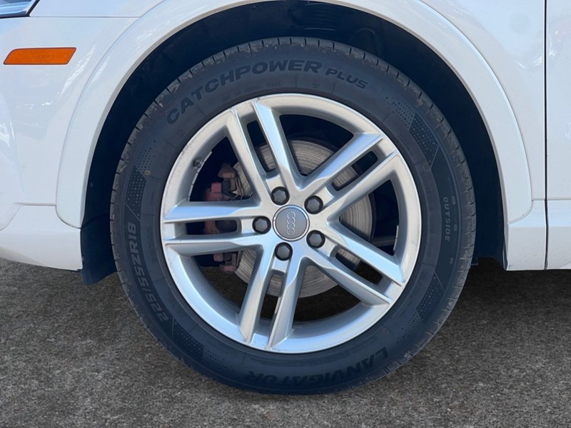 2016 Audi Q3 quattro 4dr 2.0T Komfort