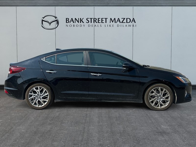 2019 Hyundai Elantra Luxury Auto