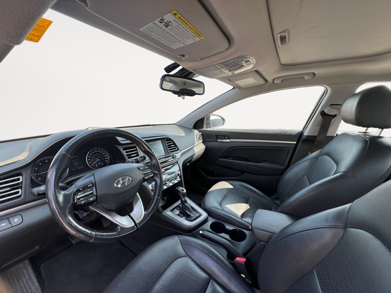 2019 Hyundai Elantra Luxury Auto