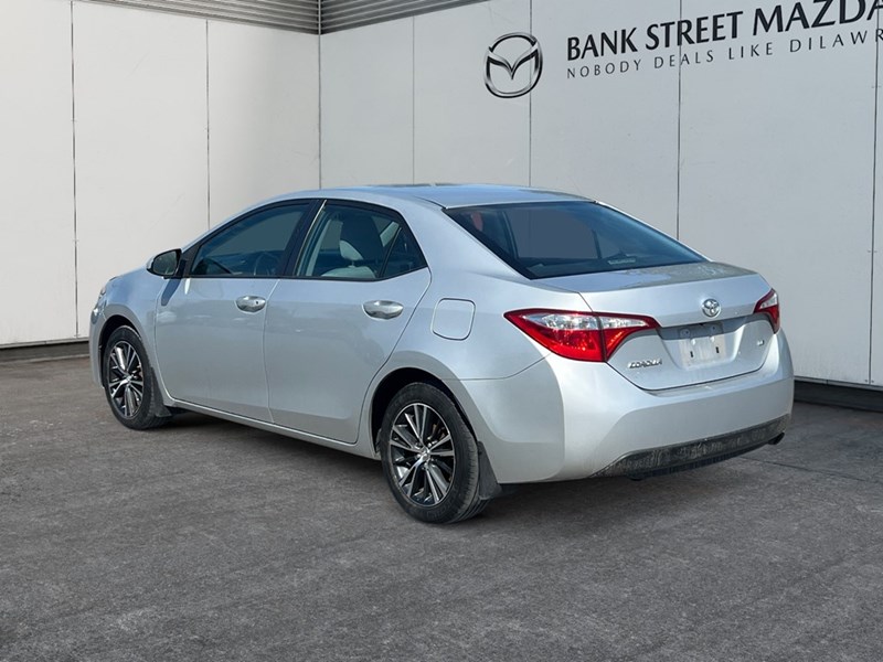 2016 Toyota Corolla 4dr Sdn Auto CE