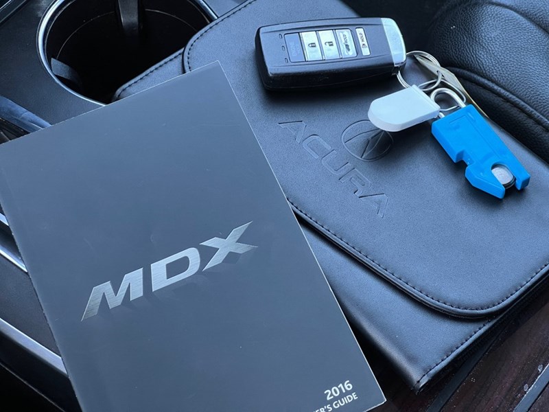 2016 Acura MDX SH-AWD 4dr Nav Pkg