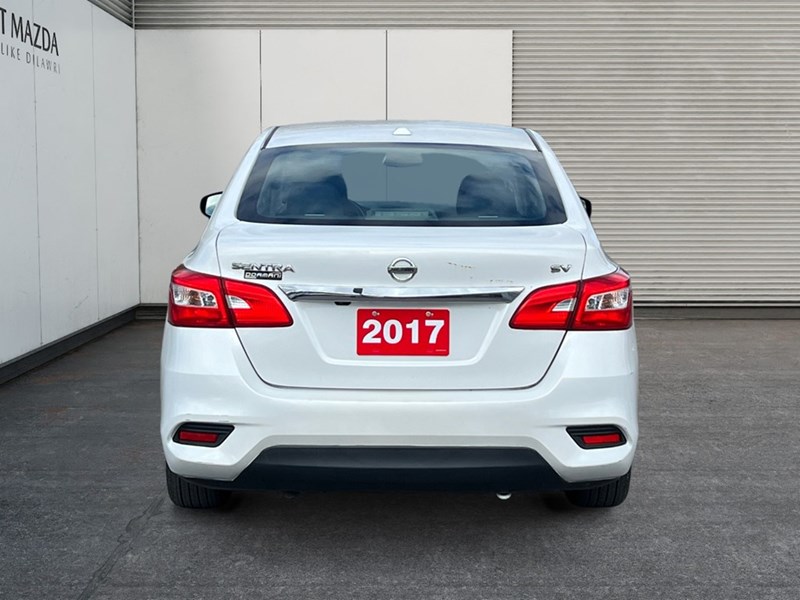2017 Nissan Sentra 4dr Sdn CVT SV