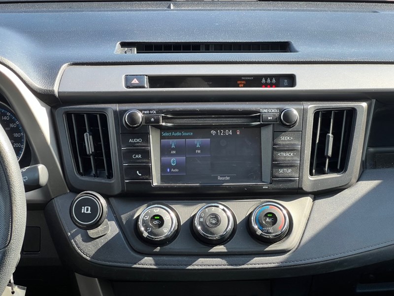 2017 Toyota RAV4 AWD 4dr LE