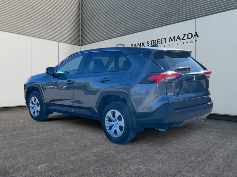 2024 Toyota RAV4 LE AWD