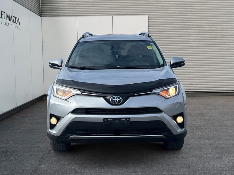 2018 Toyota RAV4 AWD XLE - Clean CarFax