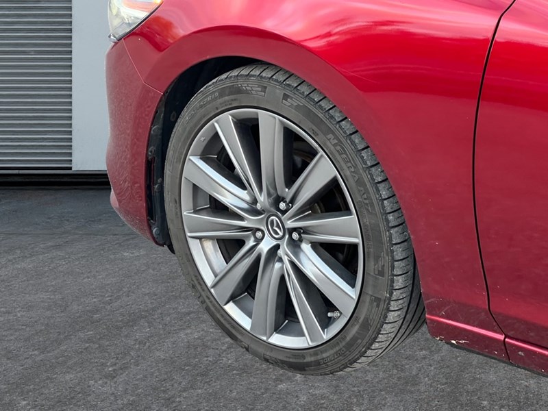 2018  Mazda6 Signature - Clean CarFax - Low Mileage