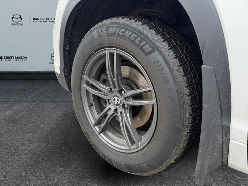 2016 Toyota Highlander Hybrid AWD 4dr LE