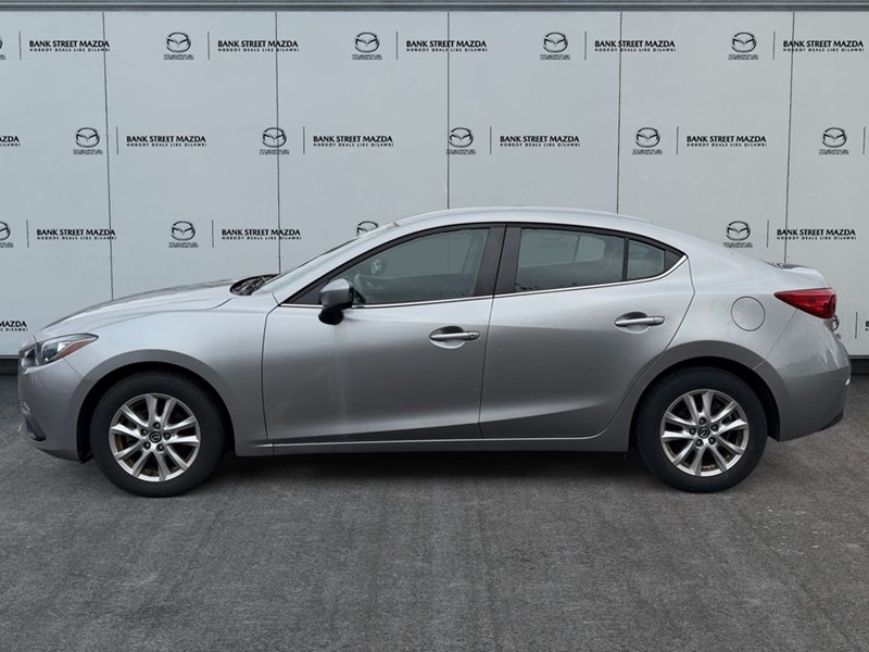 2016  Mazda3 4dr Sdn Auto GS