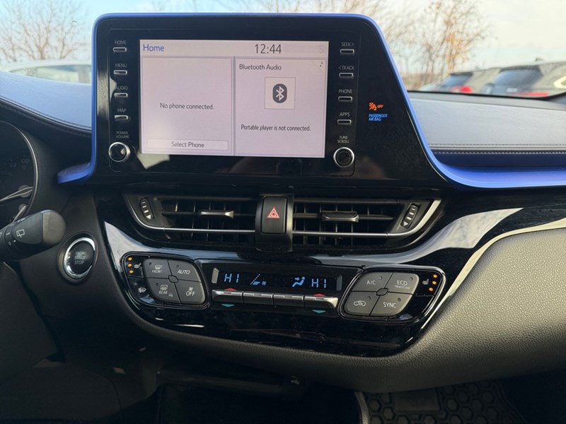 2021 Toyota C-HR XLE Premium FWD