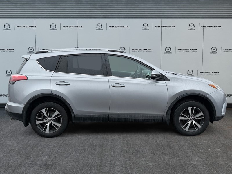 2018 Toyota RAV4 FWD LE