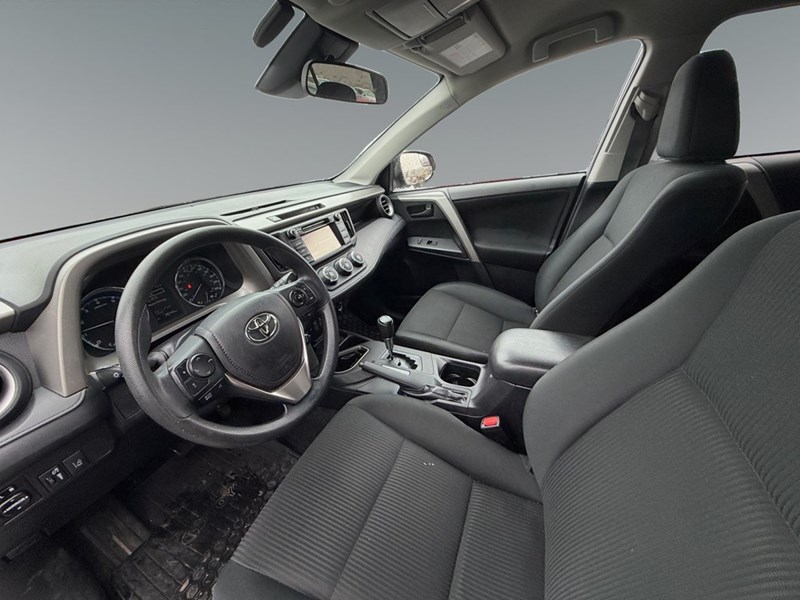 2018 Toyota RAV4 FWD LE