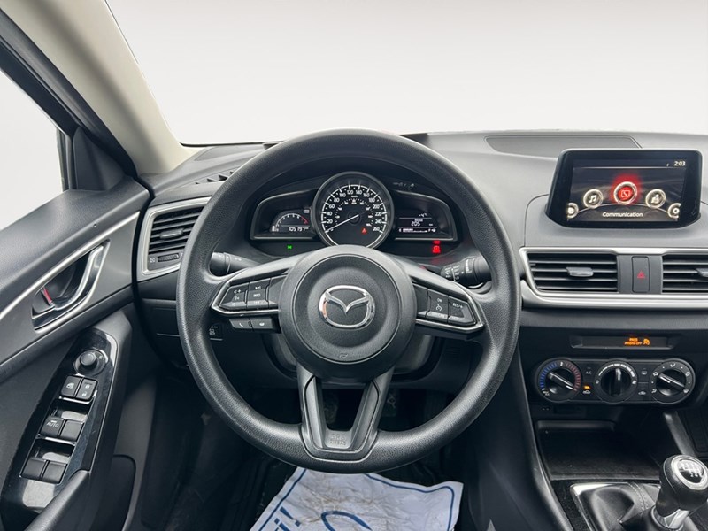 2017  Mazda3 4dr Sdn Man GS