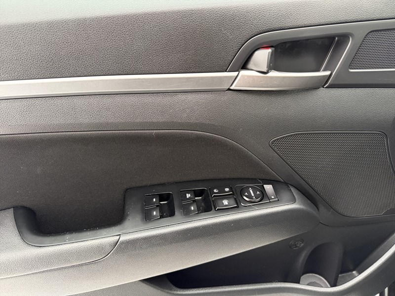 2019 Hyundai Elantra Preferred Auto