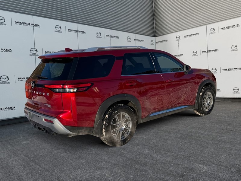 2023 Nissan Pathfinder Platinum 4WD
