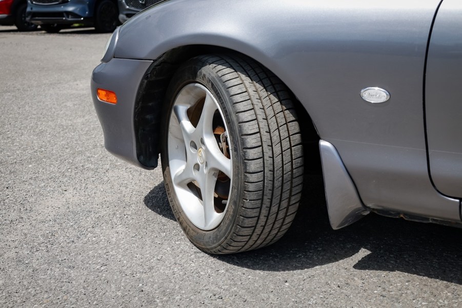 2003 Mazda MX-5 Miata Shinsen Edition - Inc. 2 Year / 40,000 KM Powertrain Warranty