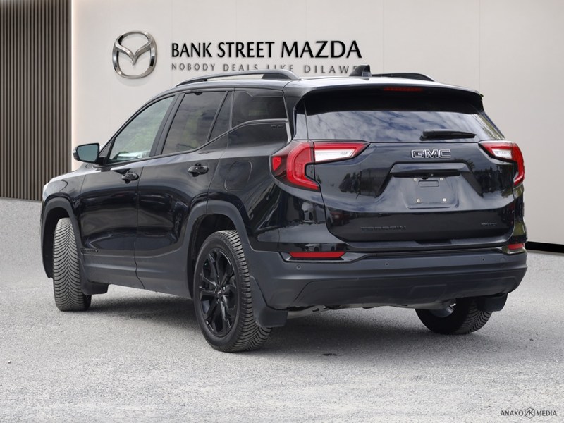 2022 GMC Terrain AWD 4dr SLE