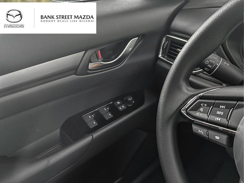 2025 Mazda PRO-XROSS GX AWD