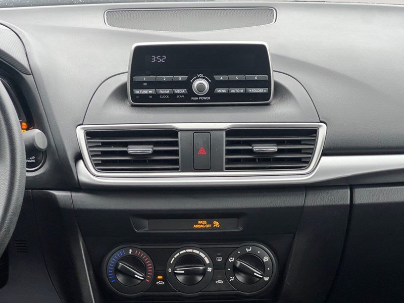 2017  Mazda3 4dr Sdn Auto GX