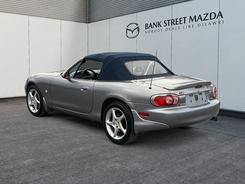 2003 Mazda MX-5 Miata Shinsen Edition - Inc. 2 Year / 40,000 KM Powertrain Warranty